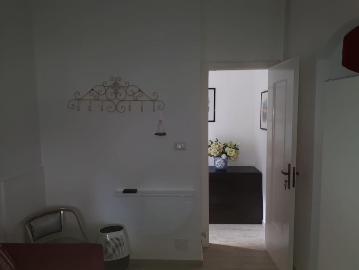 Ai Tre Limoni Bed & Breakfast Varazze Bagian luar foto
