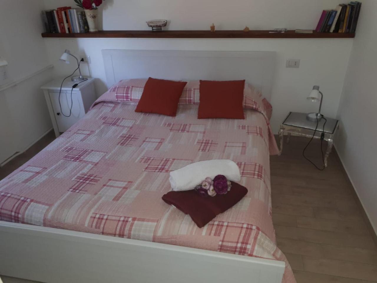 Ai Tre Limoni Bed & Breakfast Varazze Bagian luar foto